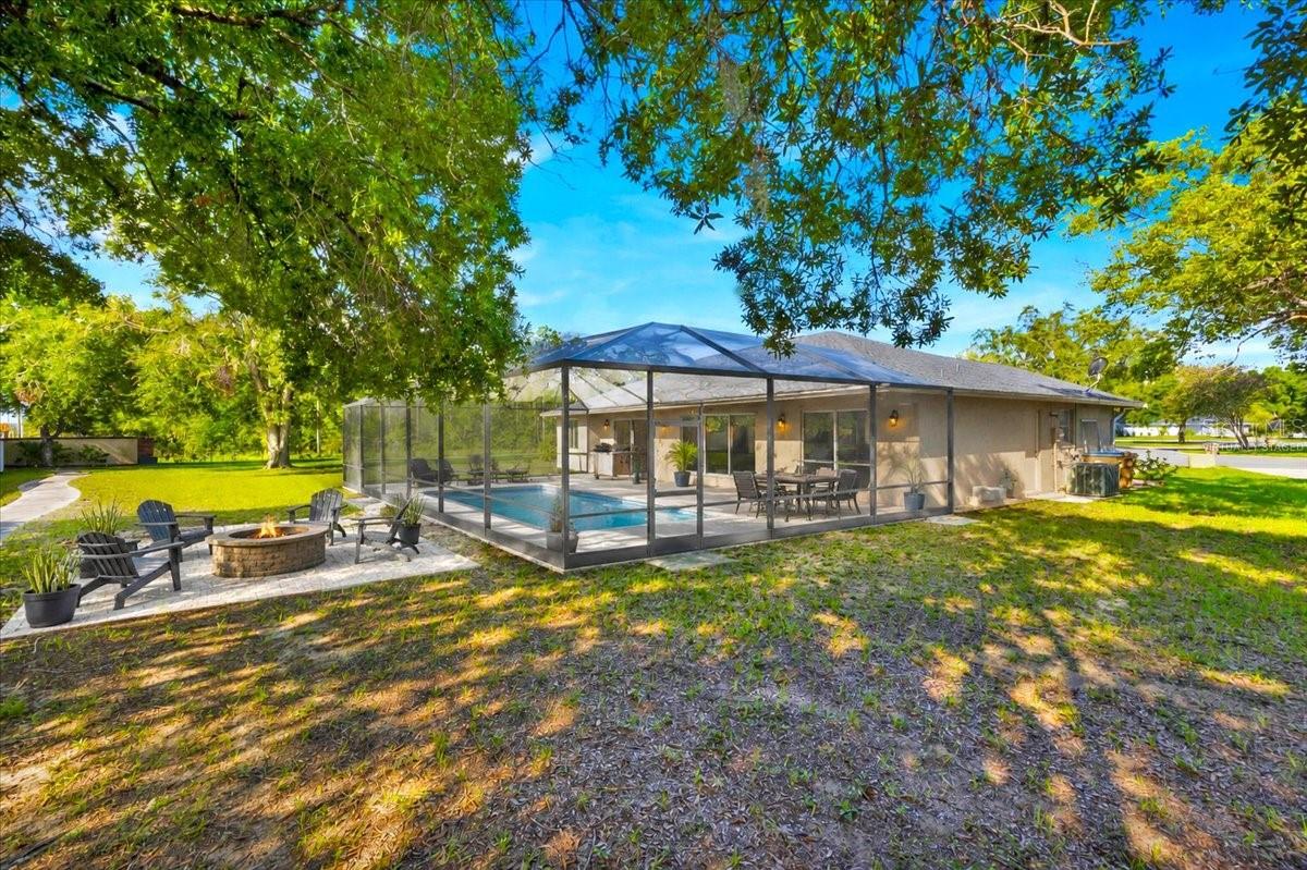 910 N AMY RIDGE COURT