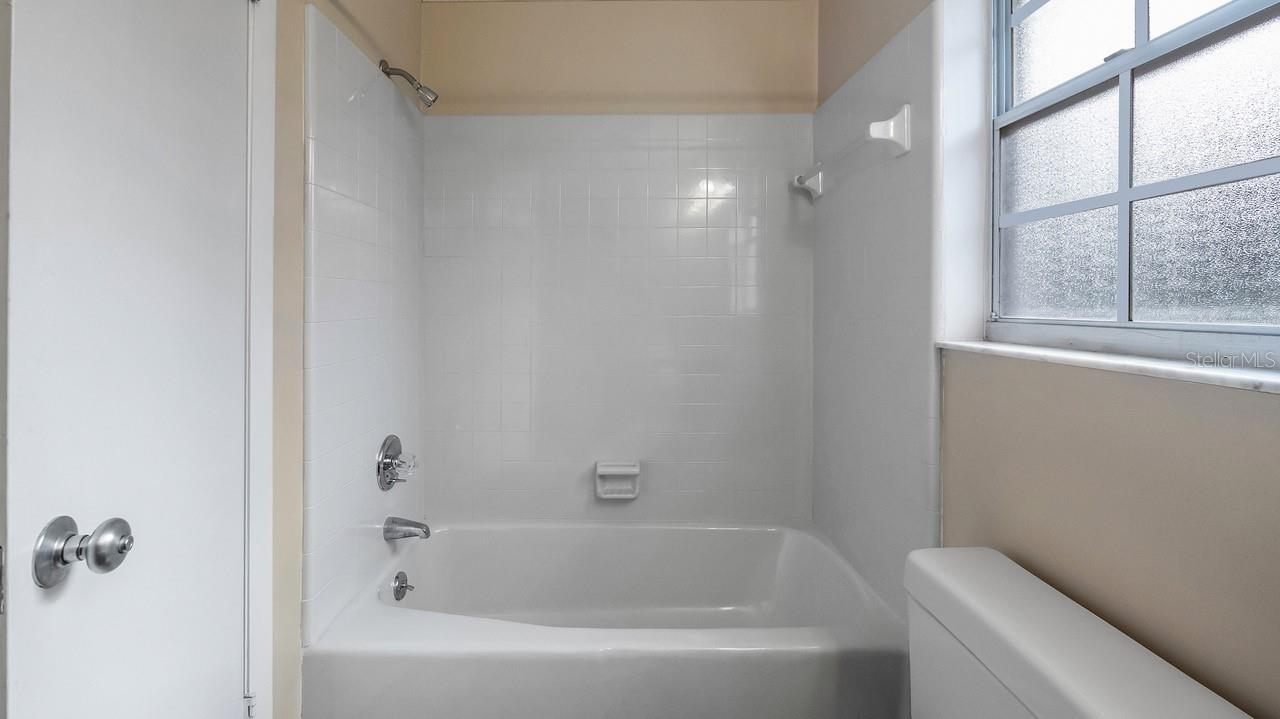 HOWEY EMERY HEIGHTS - Residential