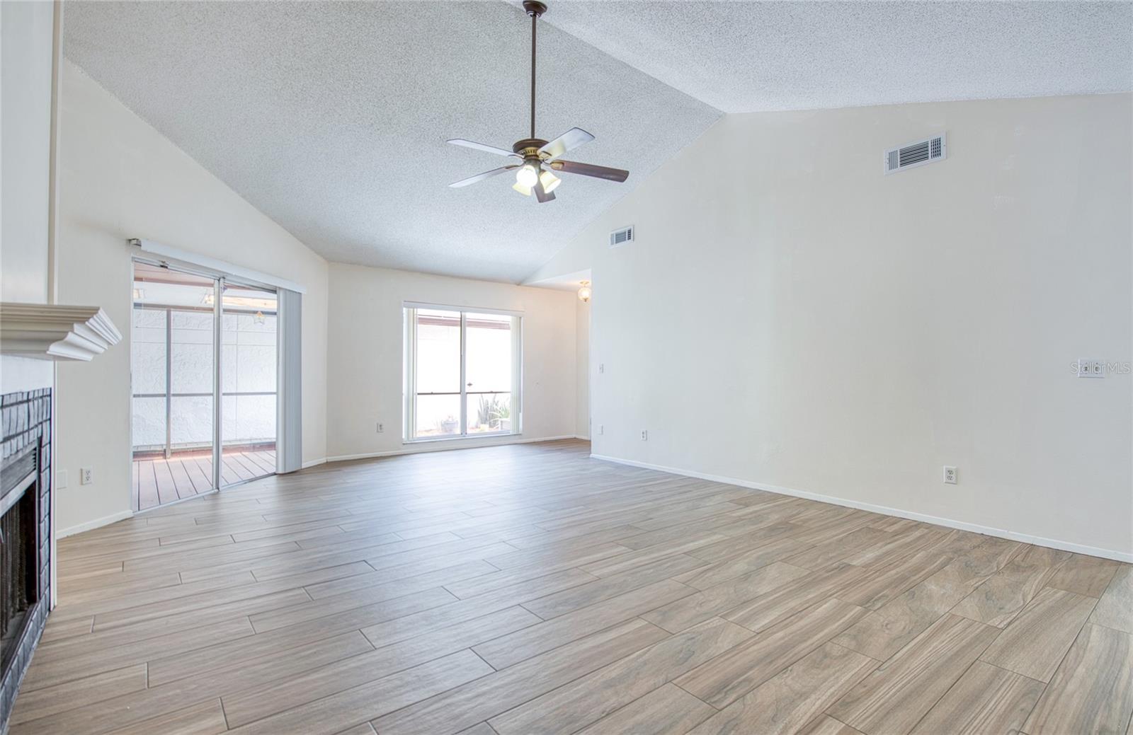 BAYPORT WEST PH I - Residential