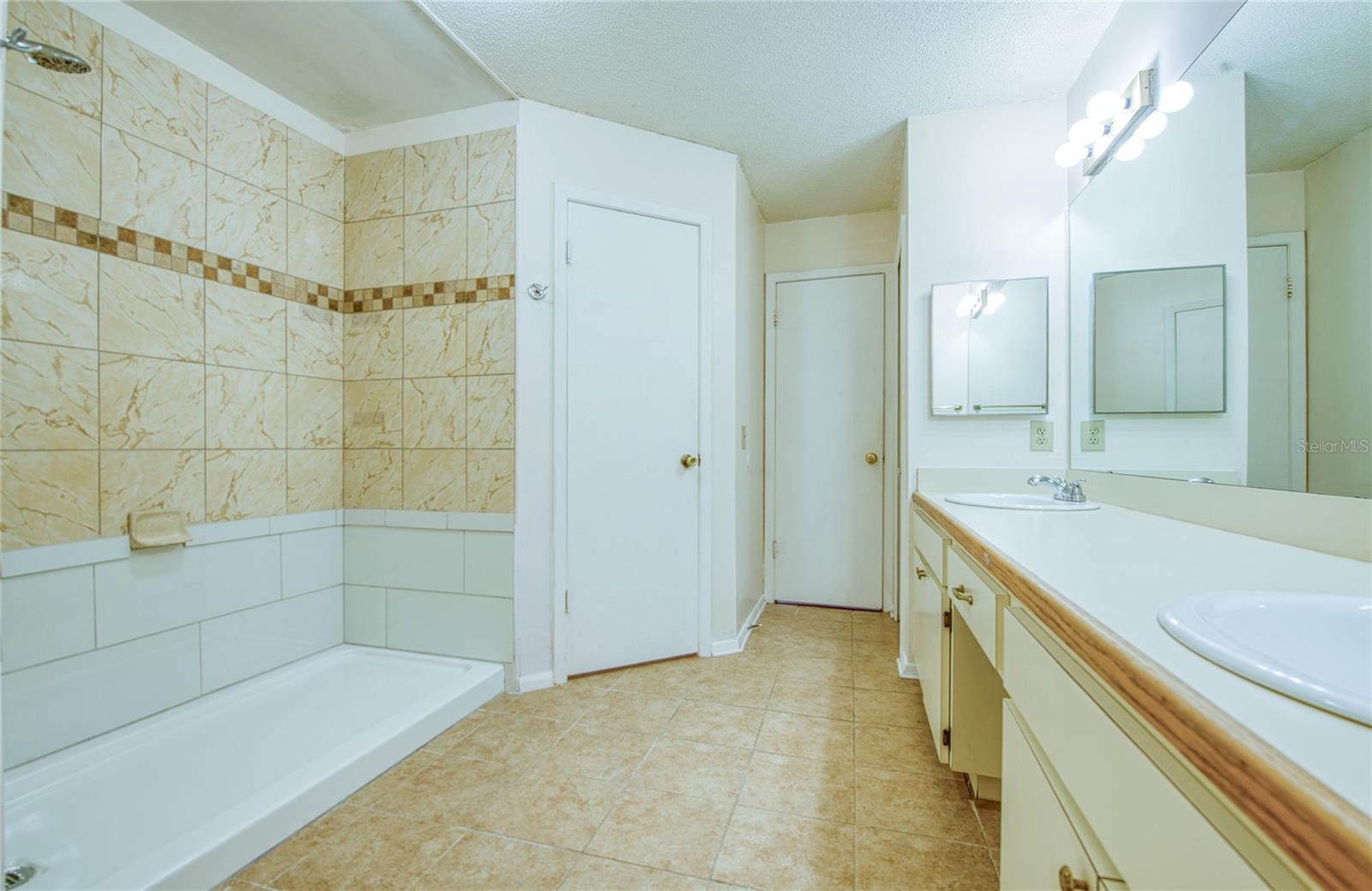 BAYPORT WEST PH I - Residential