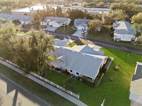 A home in LAKELAND