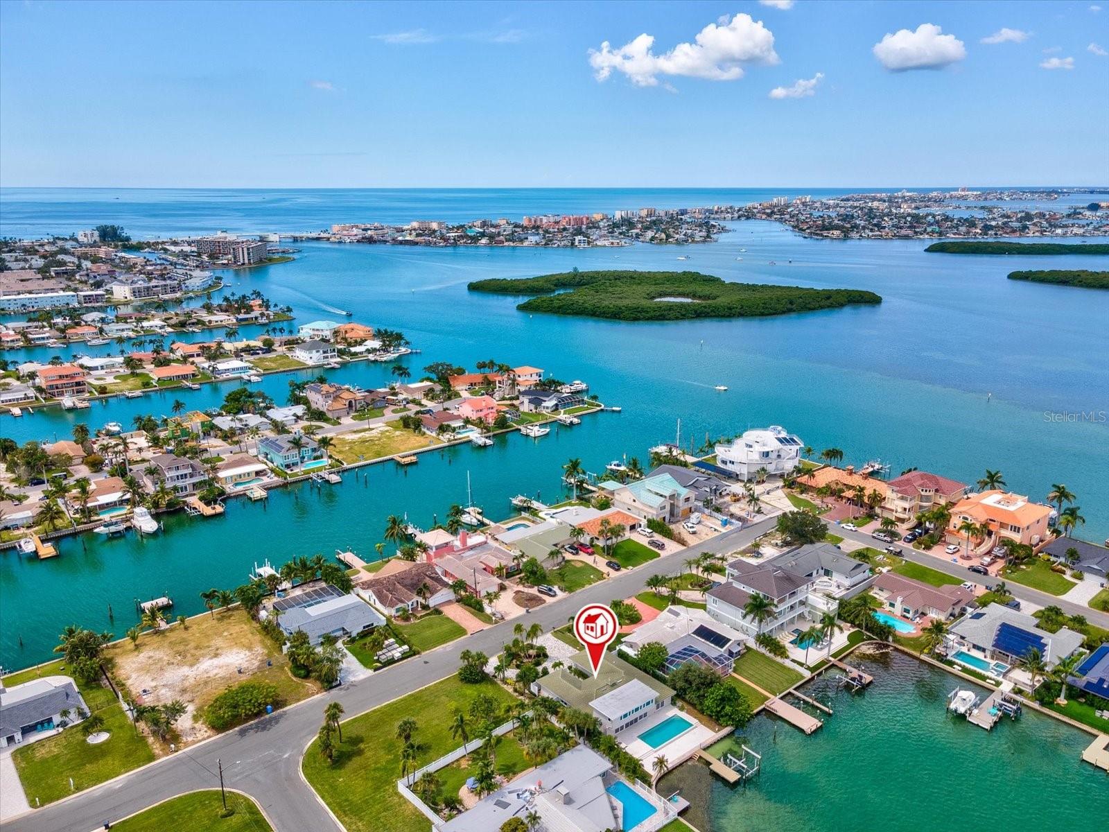 CAPRI ISLE - Residential