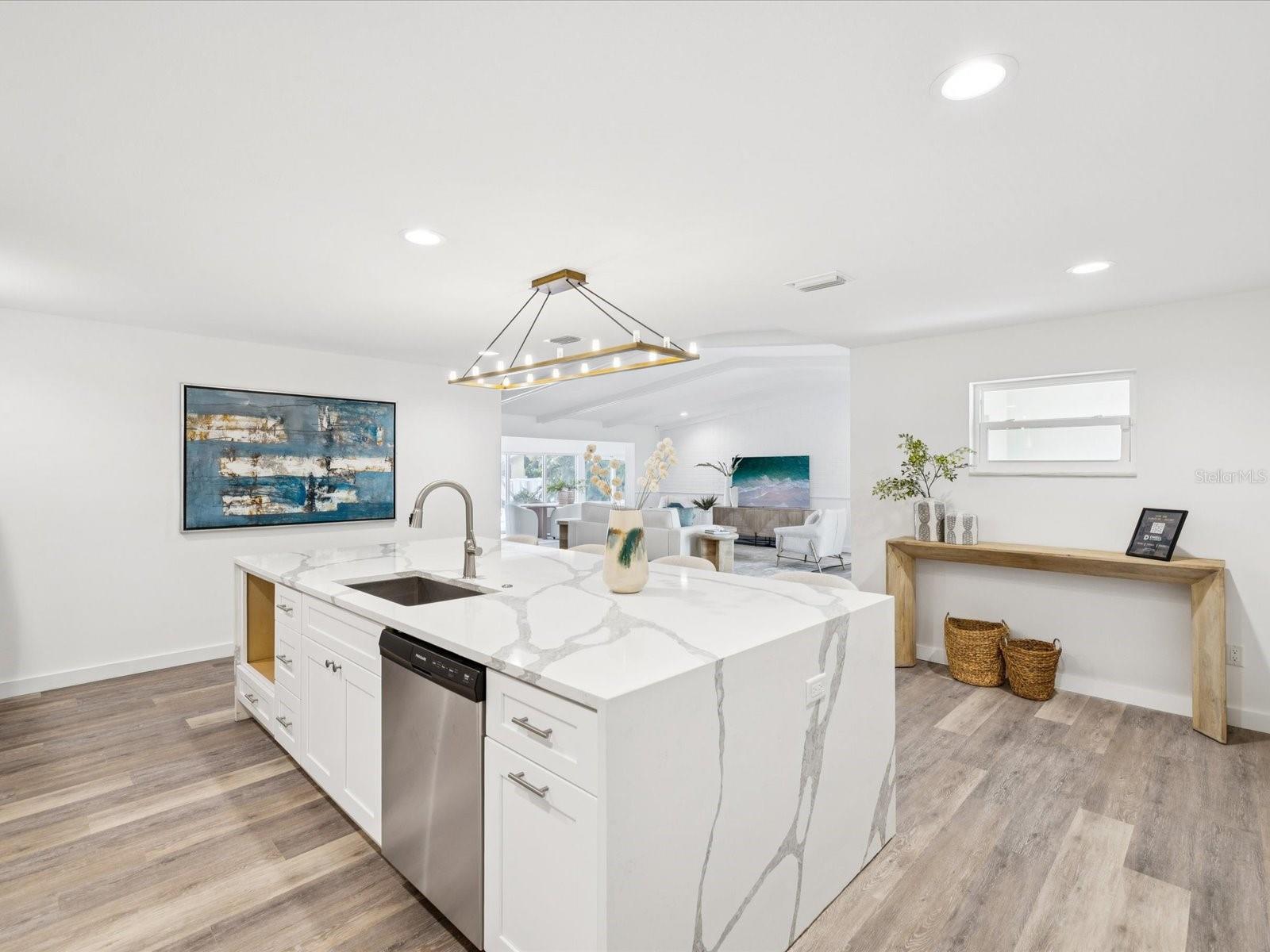 CAPRI ISLE - Residential