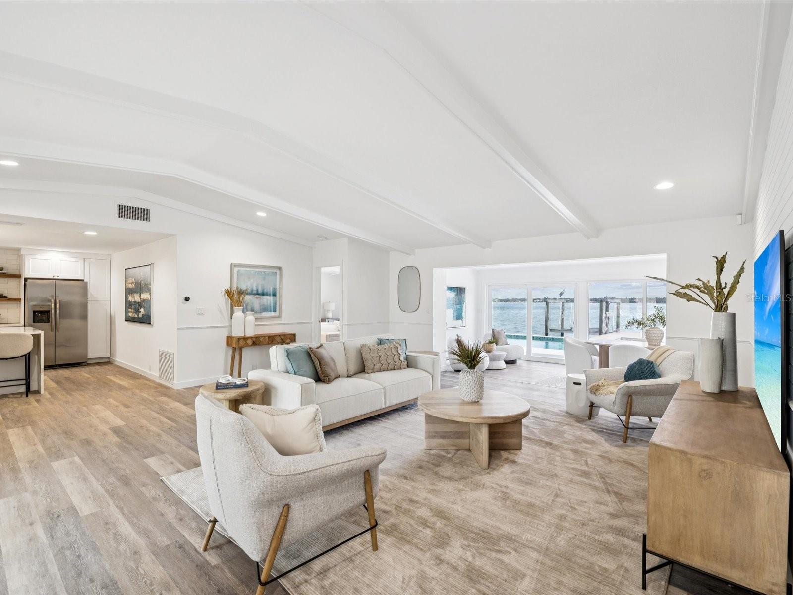 CAPRI ISLE - Residential