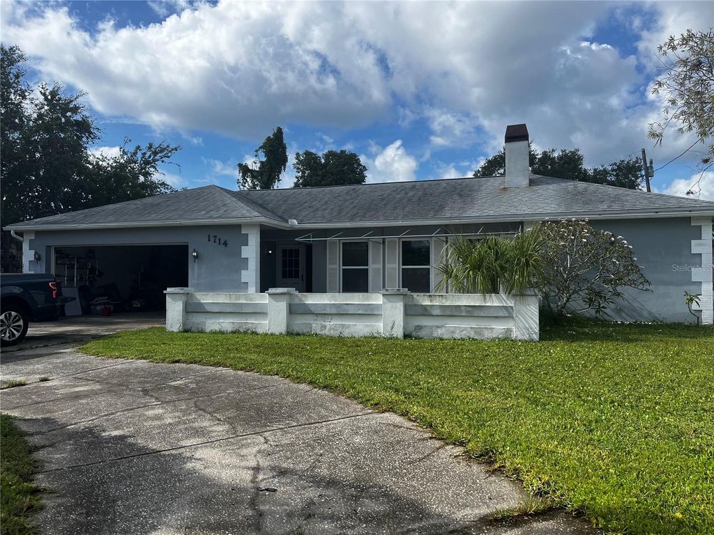 Photo of 1714 Delaware Avenue NE, St Petersburg, FL 33703 (MLS # A4659458)
