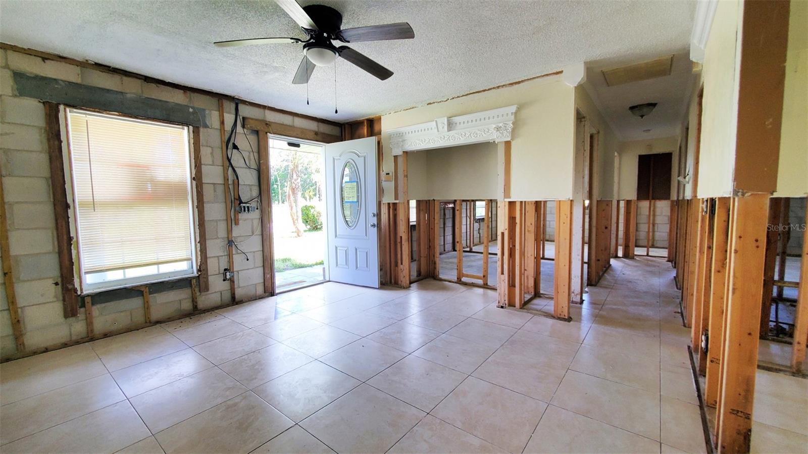 SUNNYLAND PARK 02 BLK 17 KINGSTON - Residential