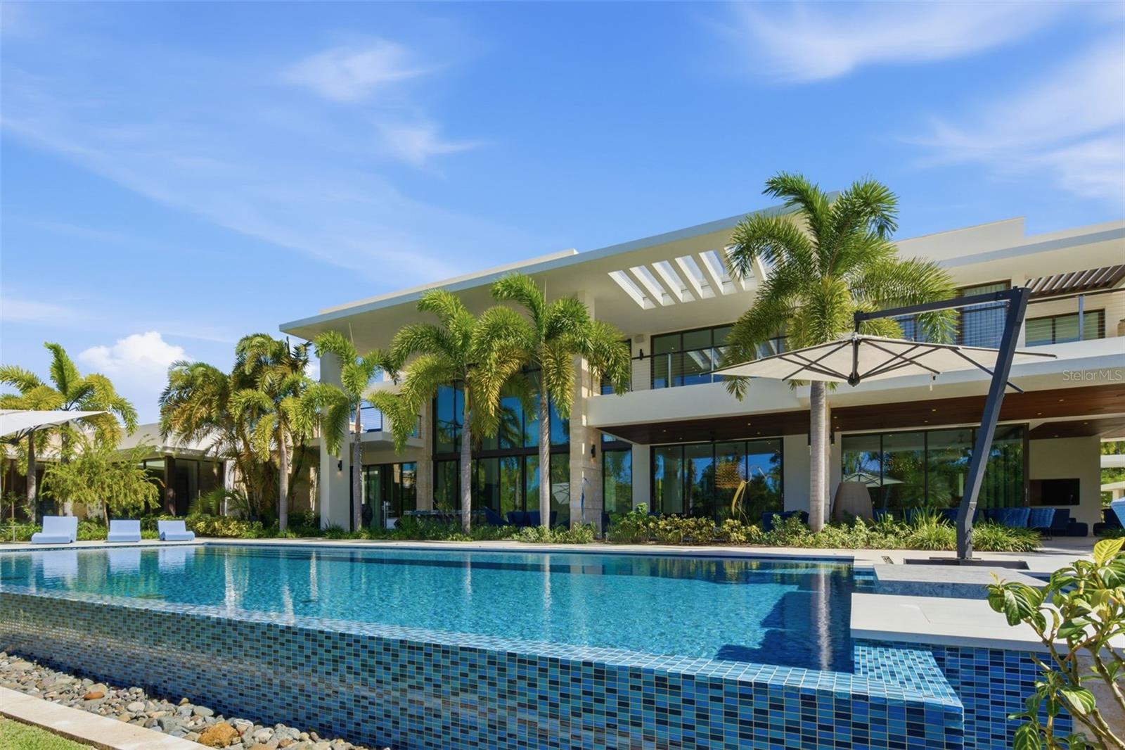 DORADO BEACH EAST - Residential