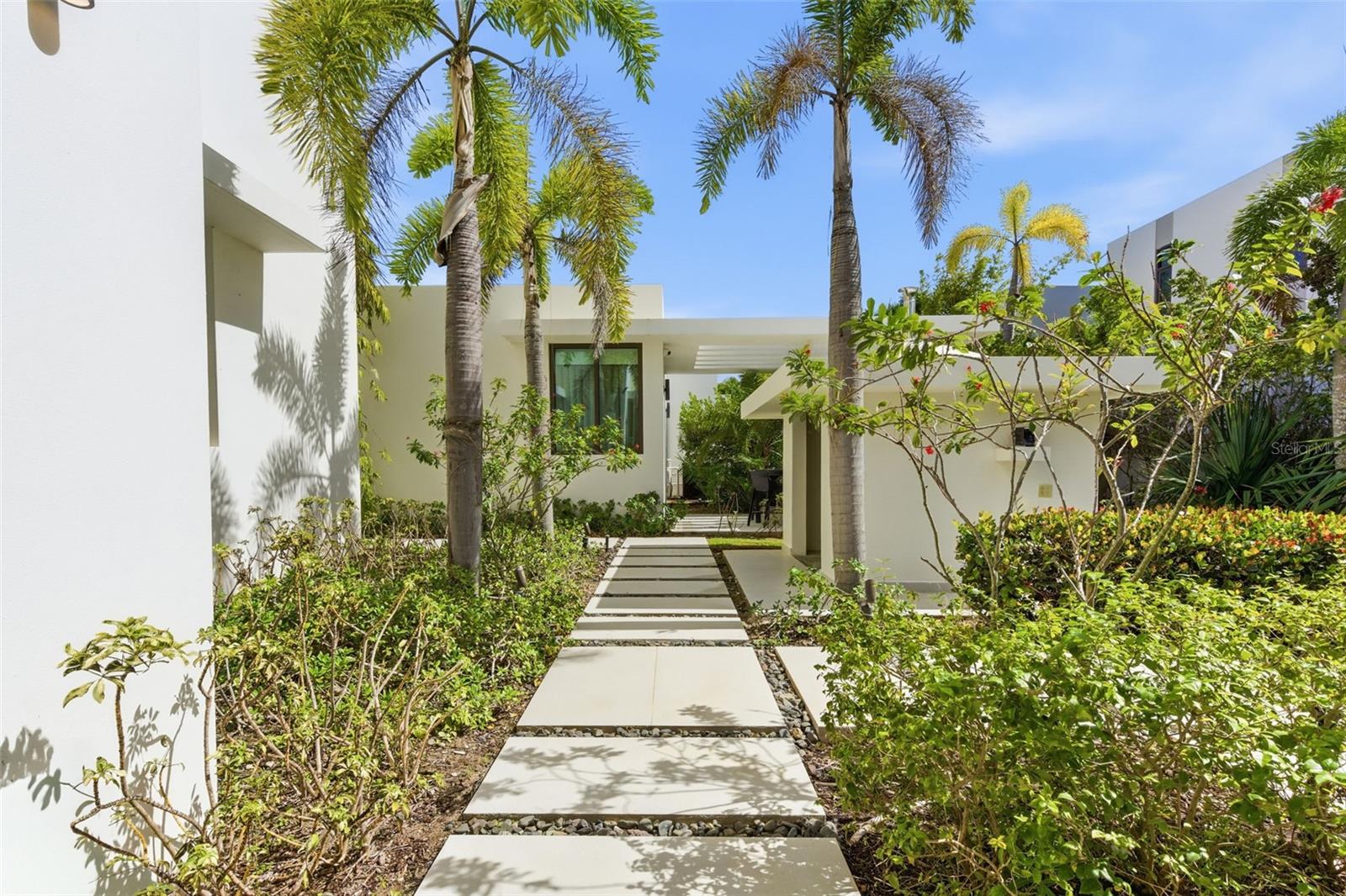 DORADO BEACH EAST - Residential