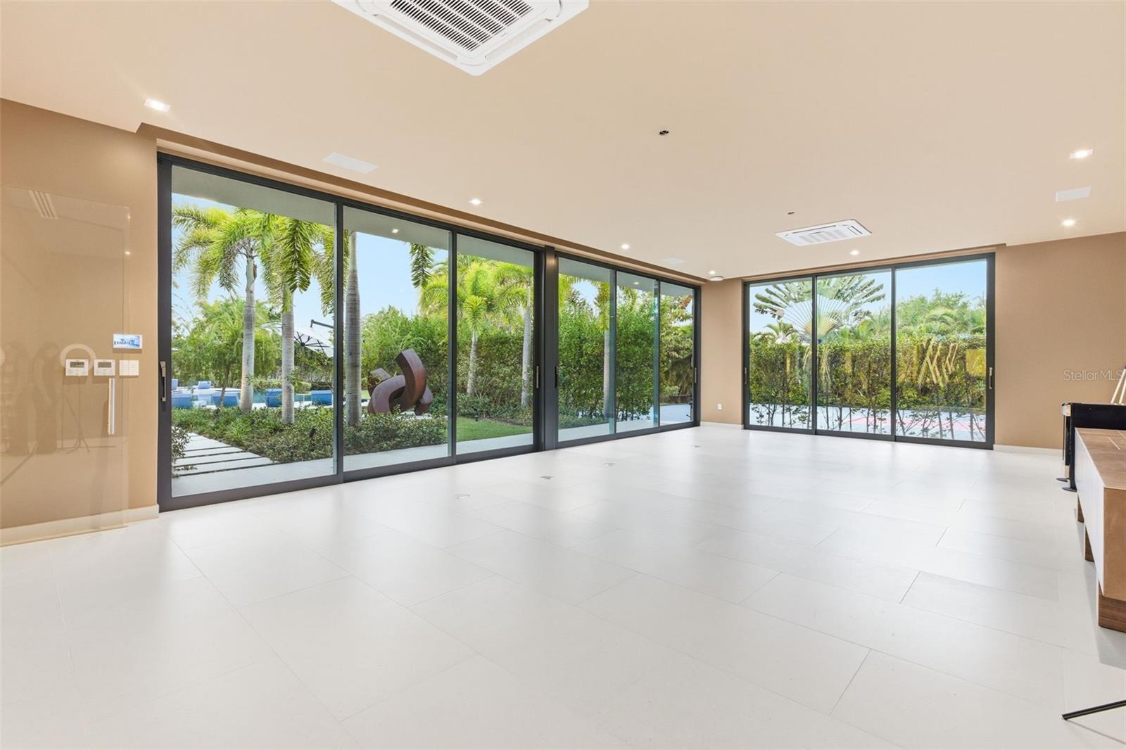 DORADO BEACH EAST - Residential