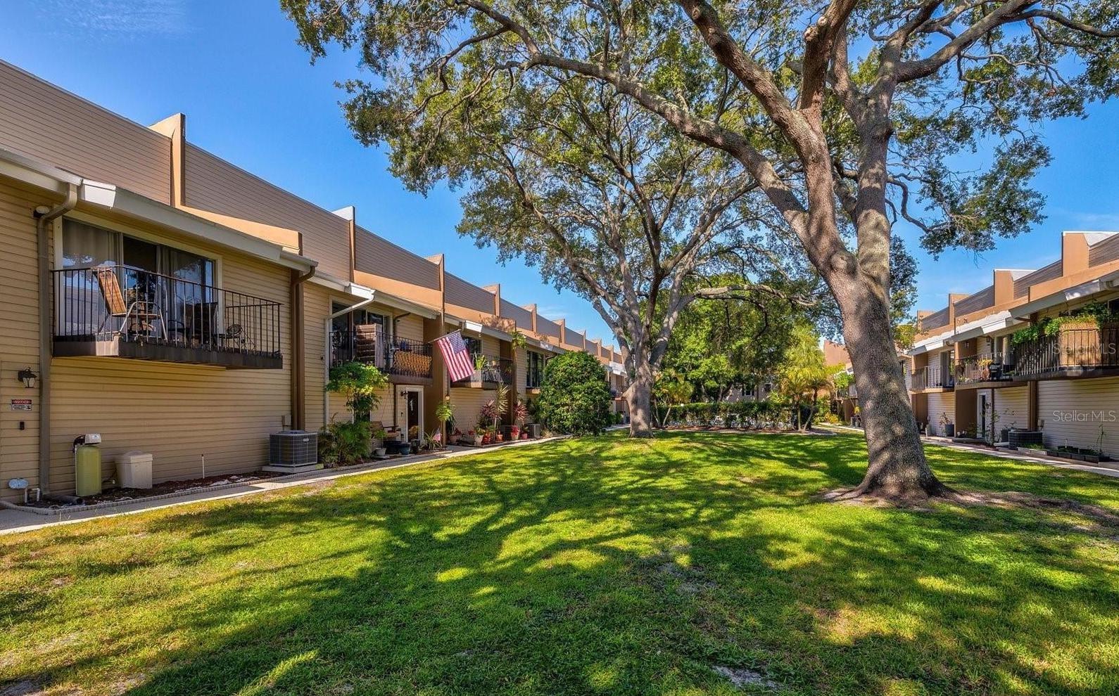 SWEETWATER TWNHM CONDO PH3 - Residential