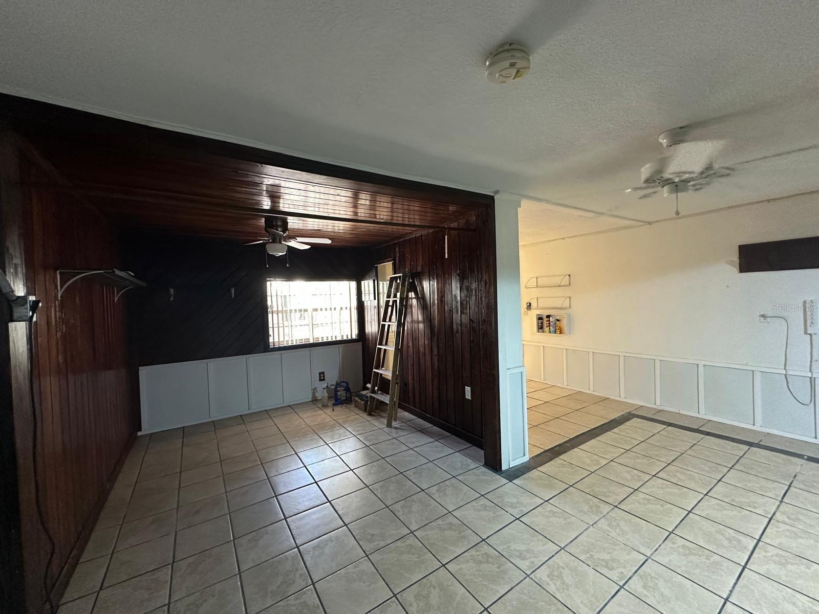 SWEETWATER TWNHM CONDO PH3 - Residential