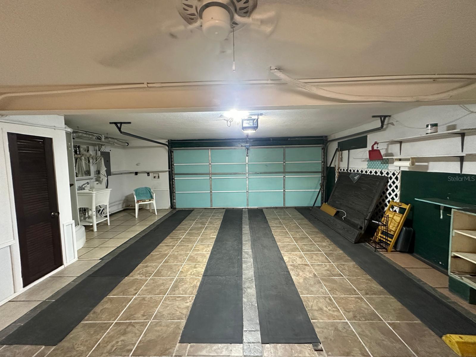 SWEETWATER TWNHM CONDO PH3 - Residential