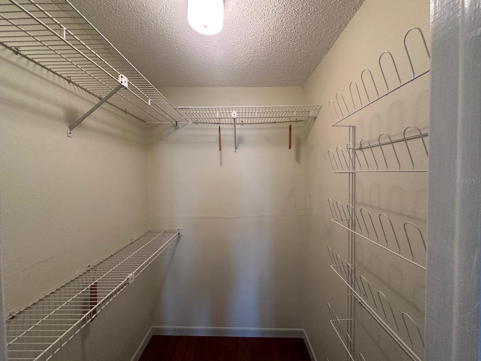 SWEETWATER TWNHM CONDO PH3 - Residential