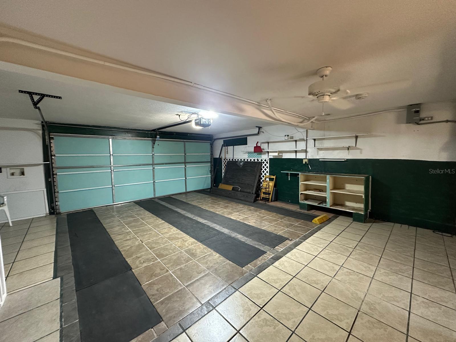 SWEETWATER TWNHM CONDO PH3 - Residential