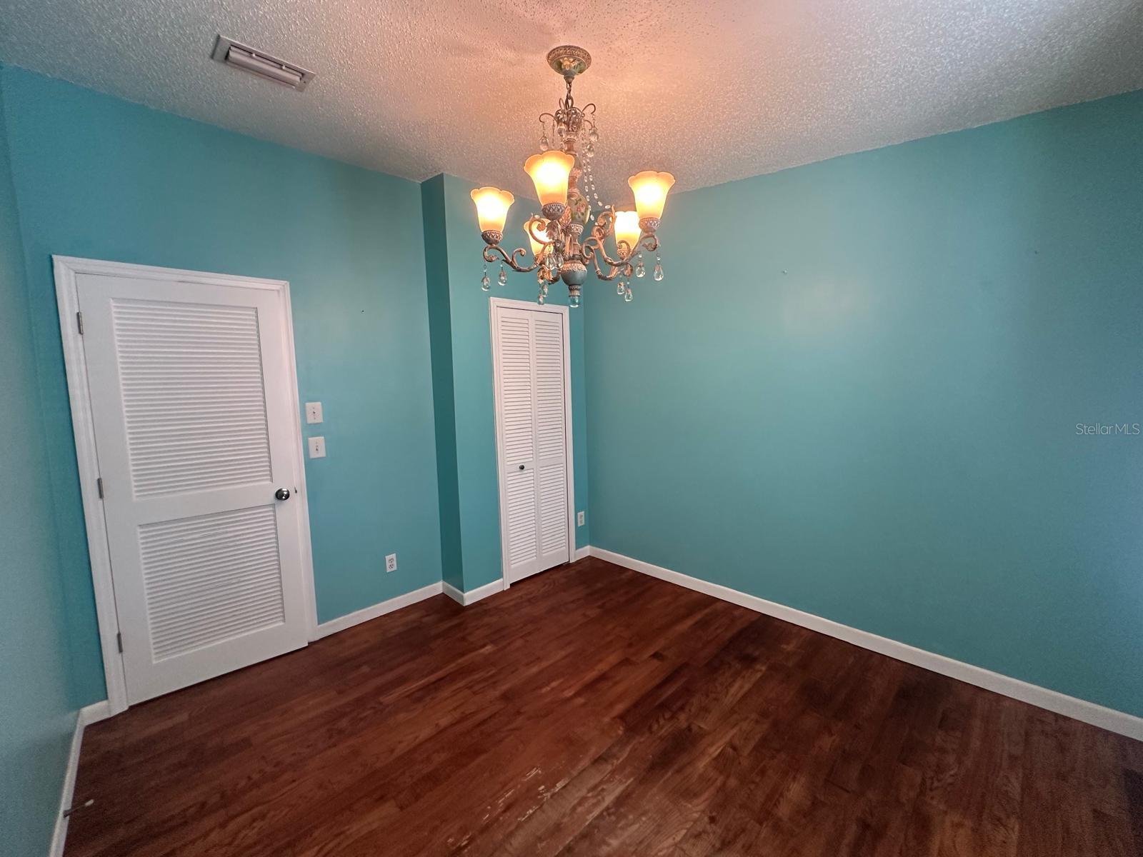 SWEETWATER TWNHM CONDO PH3 - Residential