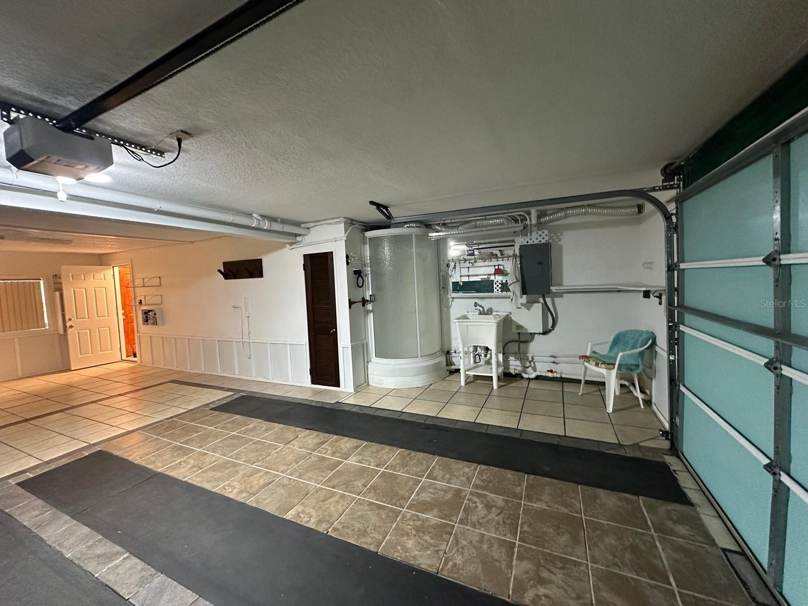 SWEETWATER TWNHM CONDO PH3 - Residential