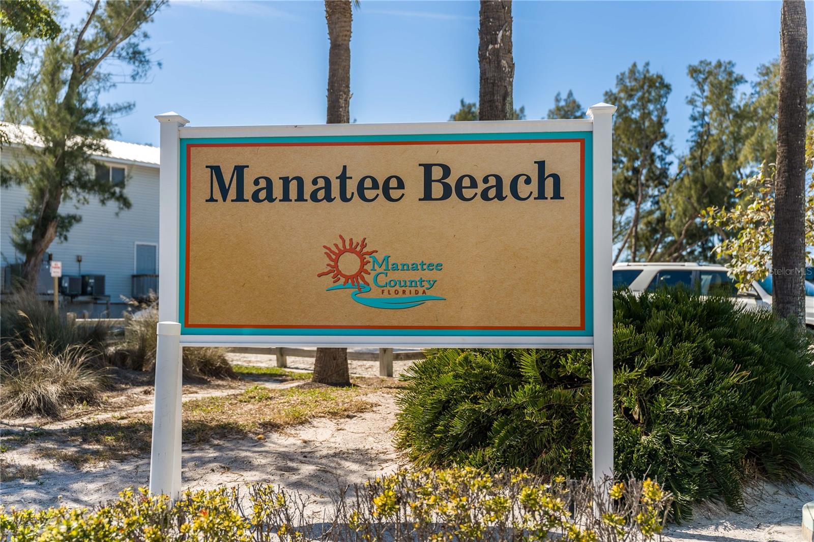 VILLAGE GREEN OF BRADENTON SEC 4 - Residential