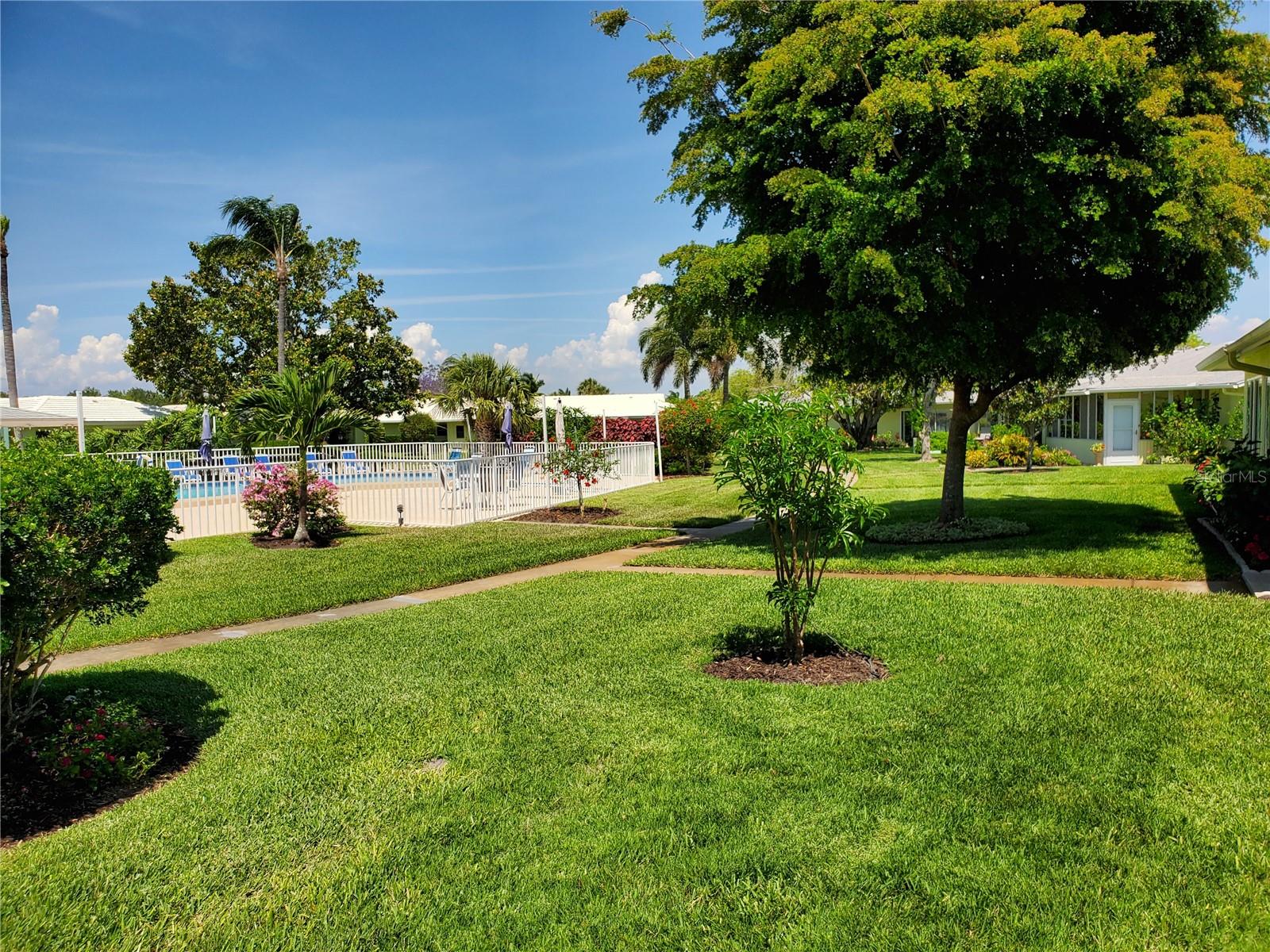 VILLAGE GREEN OF BRADENTON SEC 4 - Residential