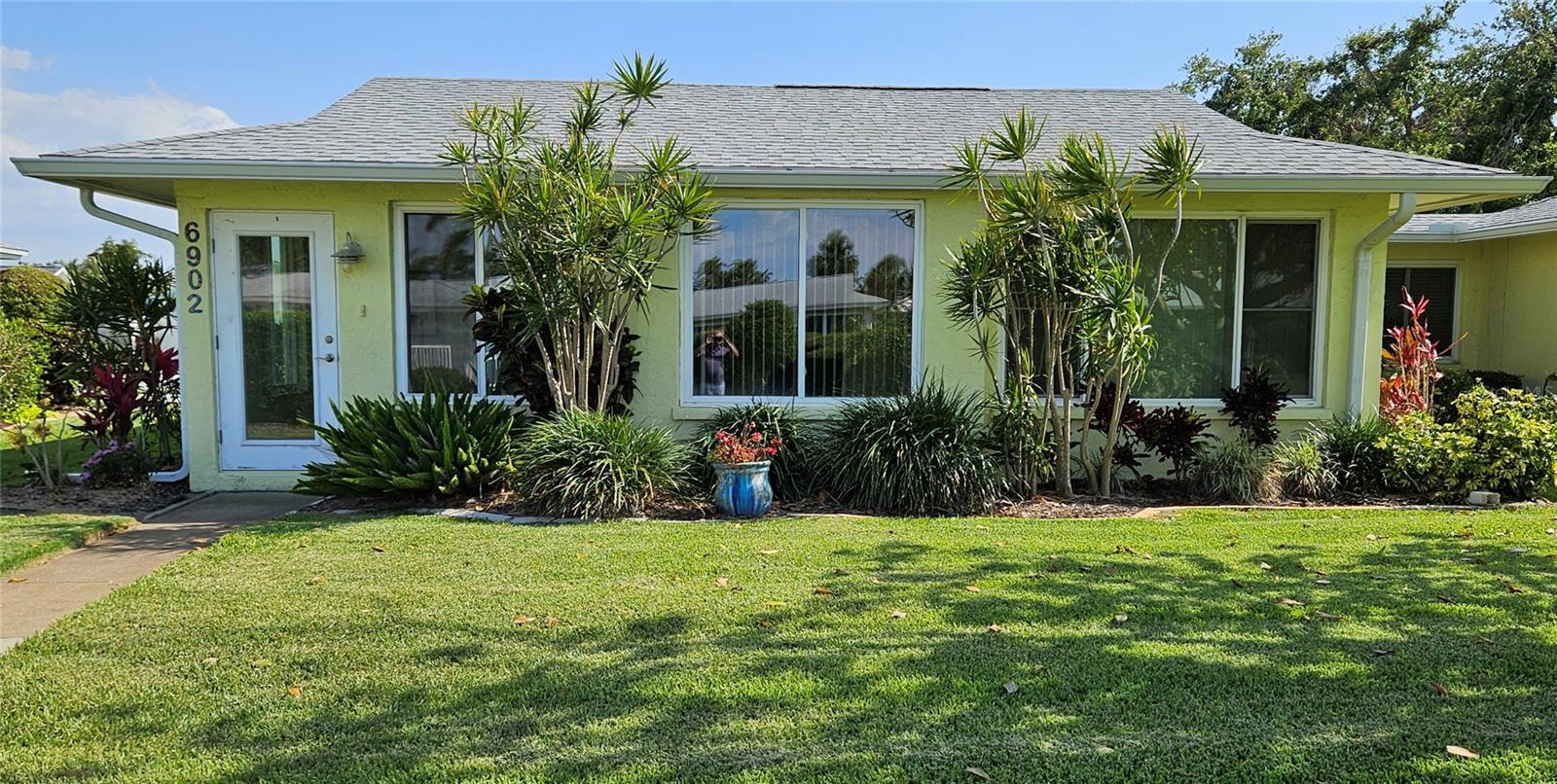 VILLAGE GREEN OF BRADENTON SEC 4 - Residential