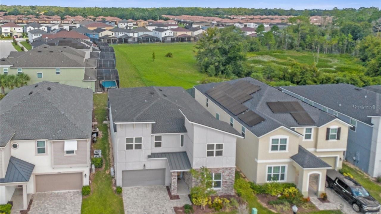 2089 TROPICAL PALMS CIRCLE