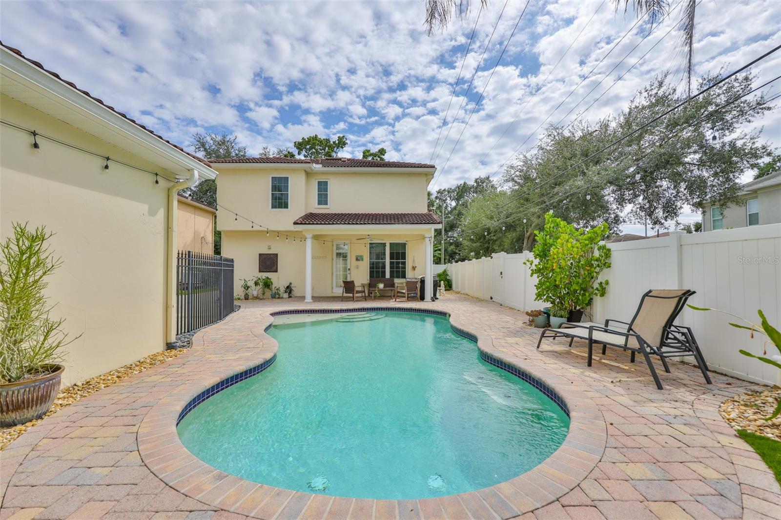 VIRGINIA TERRACE - Residential