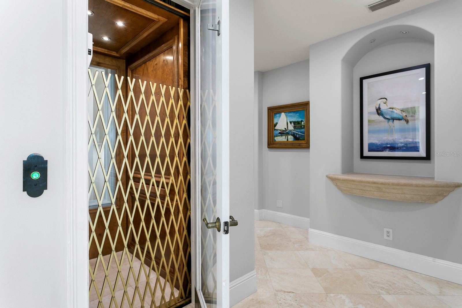 TIERRA VERDE UNIT 1 1ST REP - Residential