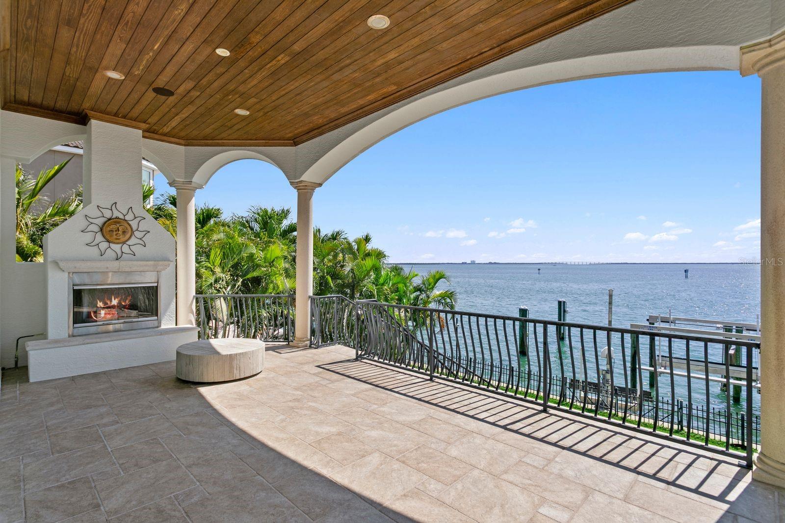 TIERRA VERDE UNIT 1 1ST REP - Residential
