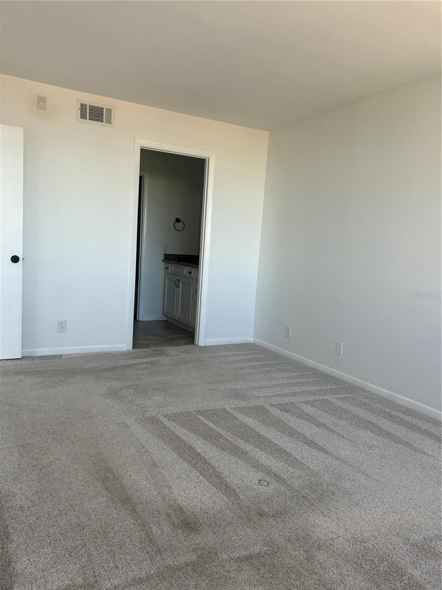 BAHIA DEL MAR I - Residential