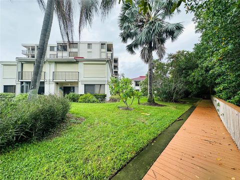 Photo of 6365 Bahia Del Mar Boulevard #506, St Petersburg, FL 33715 (MLS # TB8446942)
