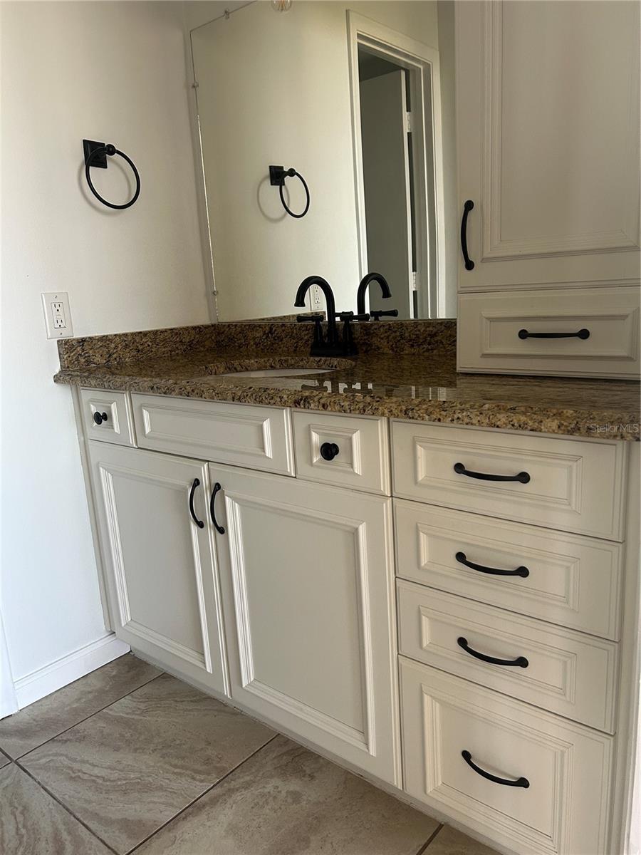 BAHIA DEL MAR I - Residential