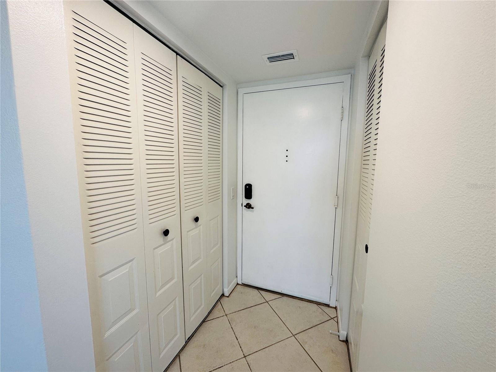 BAHIA DEL MAR I - Residential