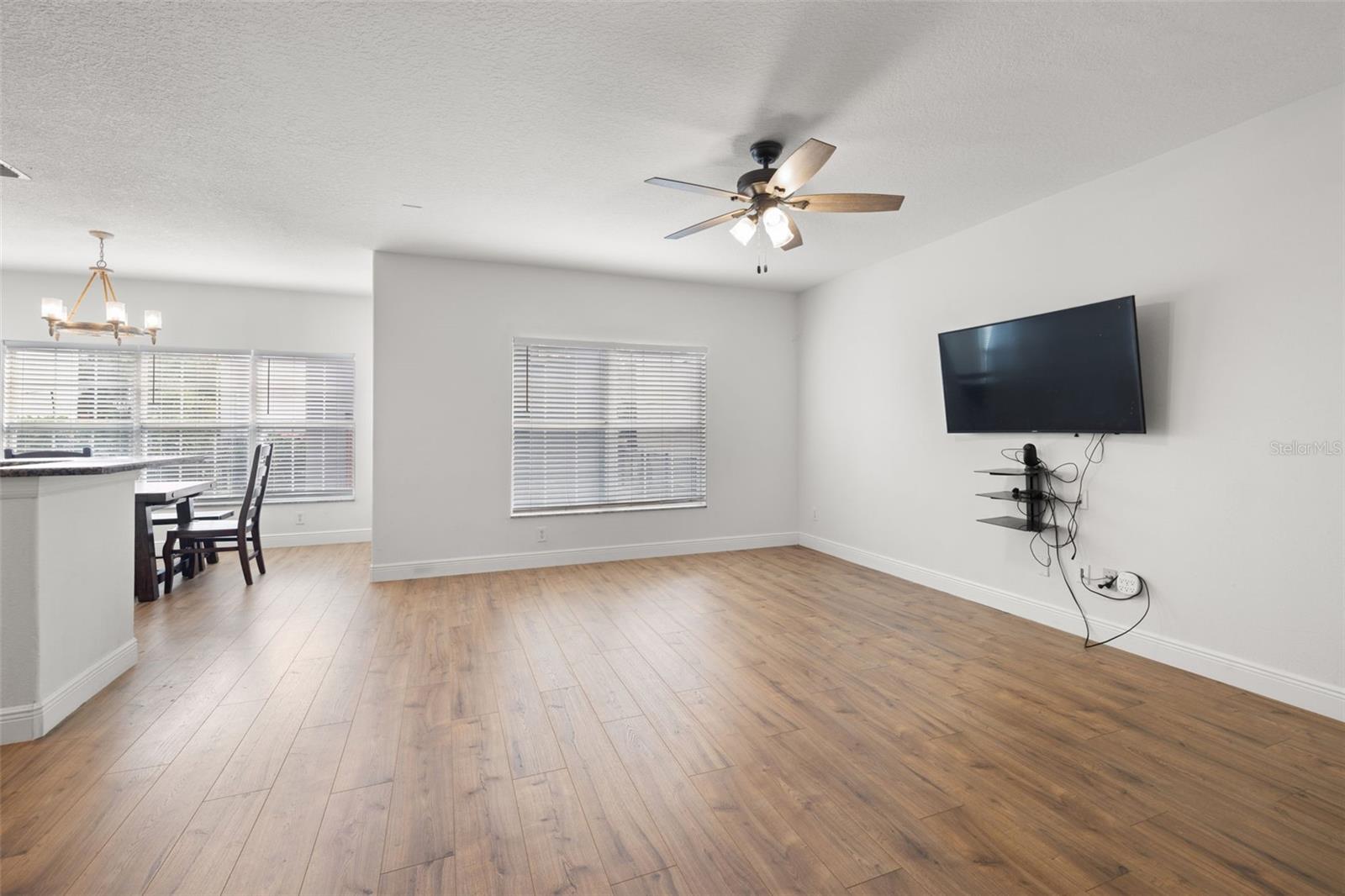 FISHHAWK RANCH TOWNCENTER PH 2B - Residential