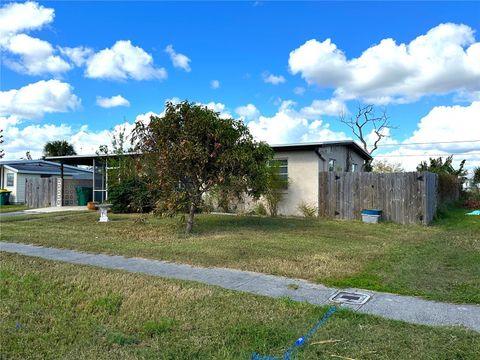 A home in PORT CHARLOTTE