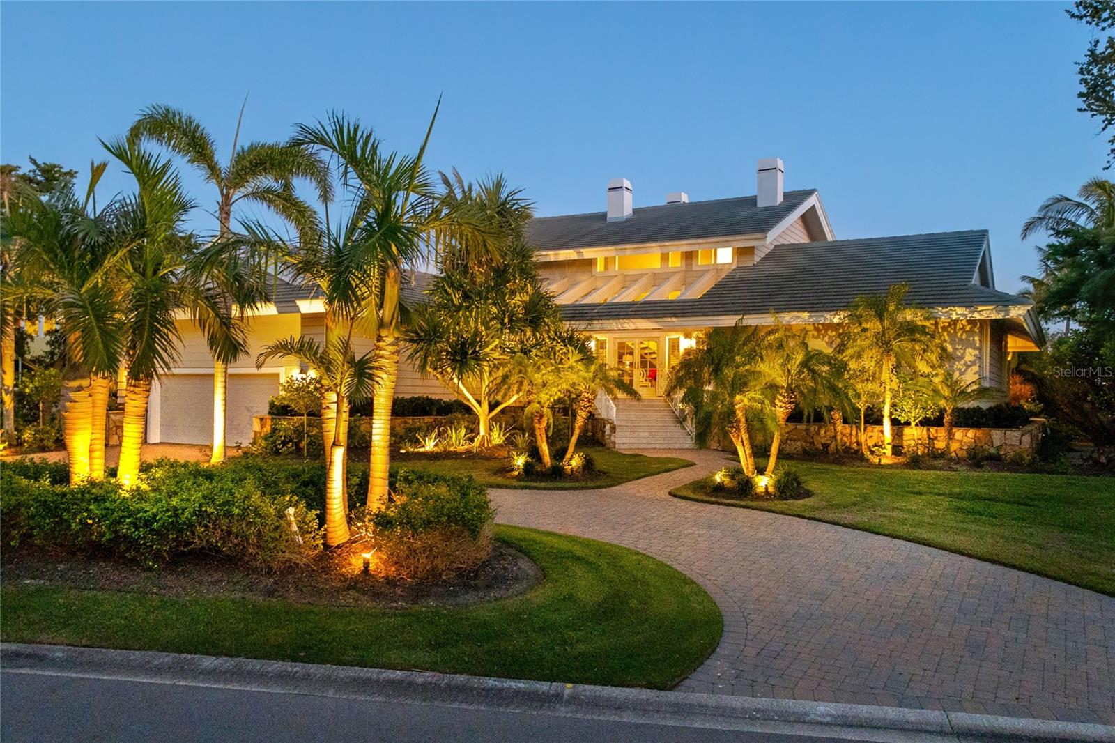 BAY ISLES - Residential