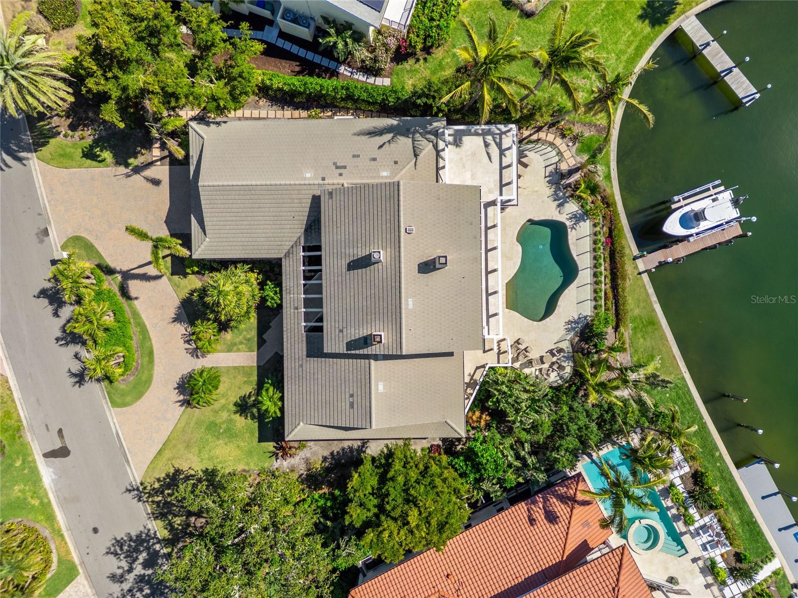 BAY ISLES - Residential