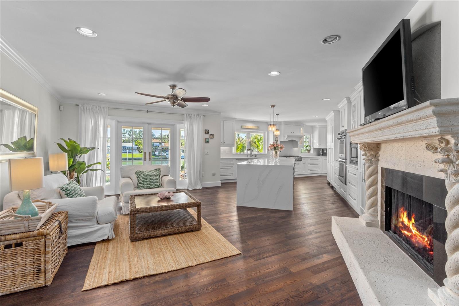 BAY ISLES - Residential