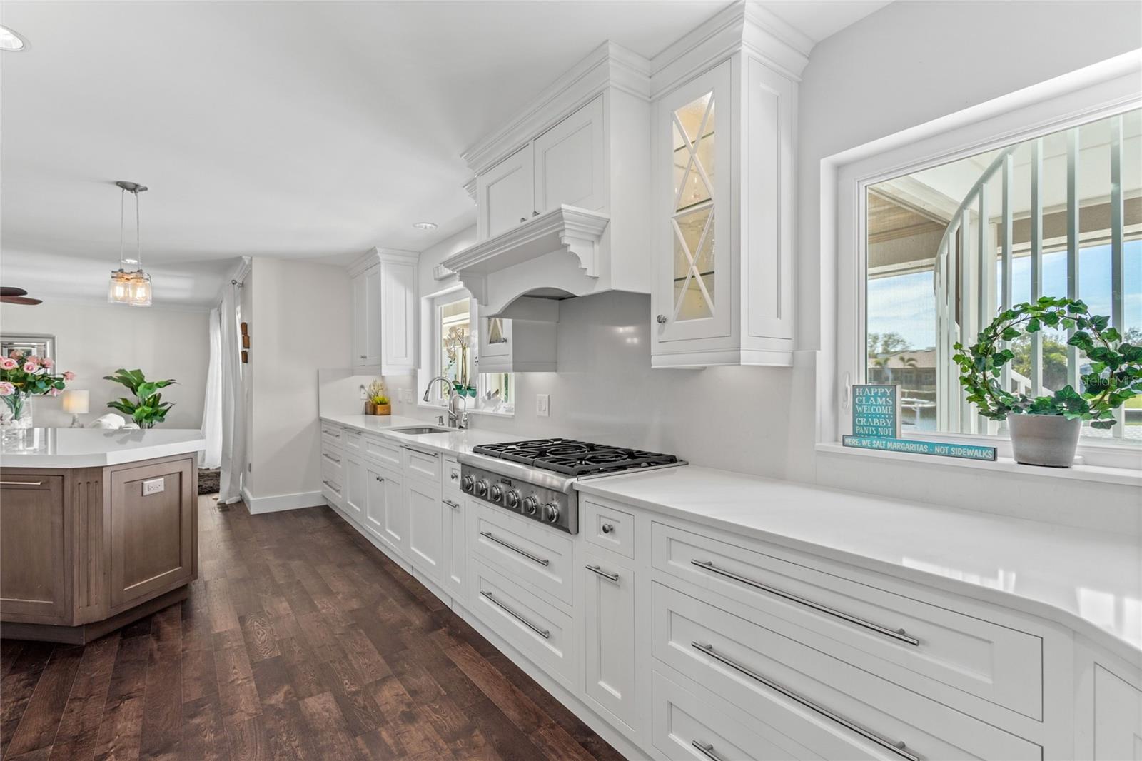 BAY ISLES - Residential