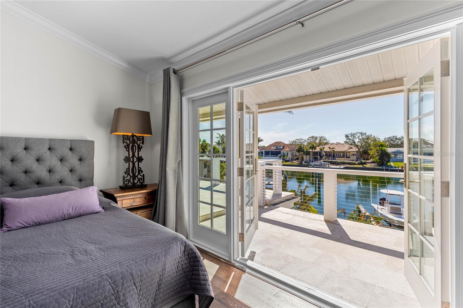 BAY ISLES - Residential