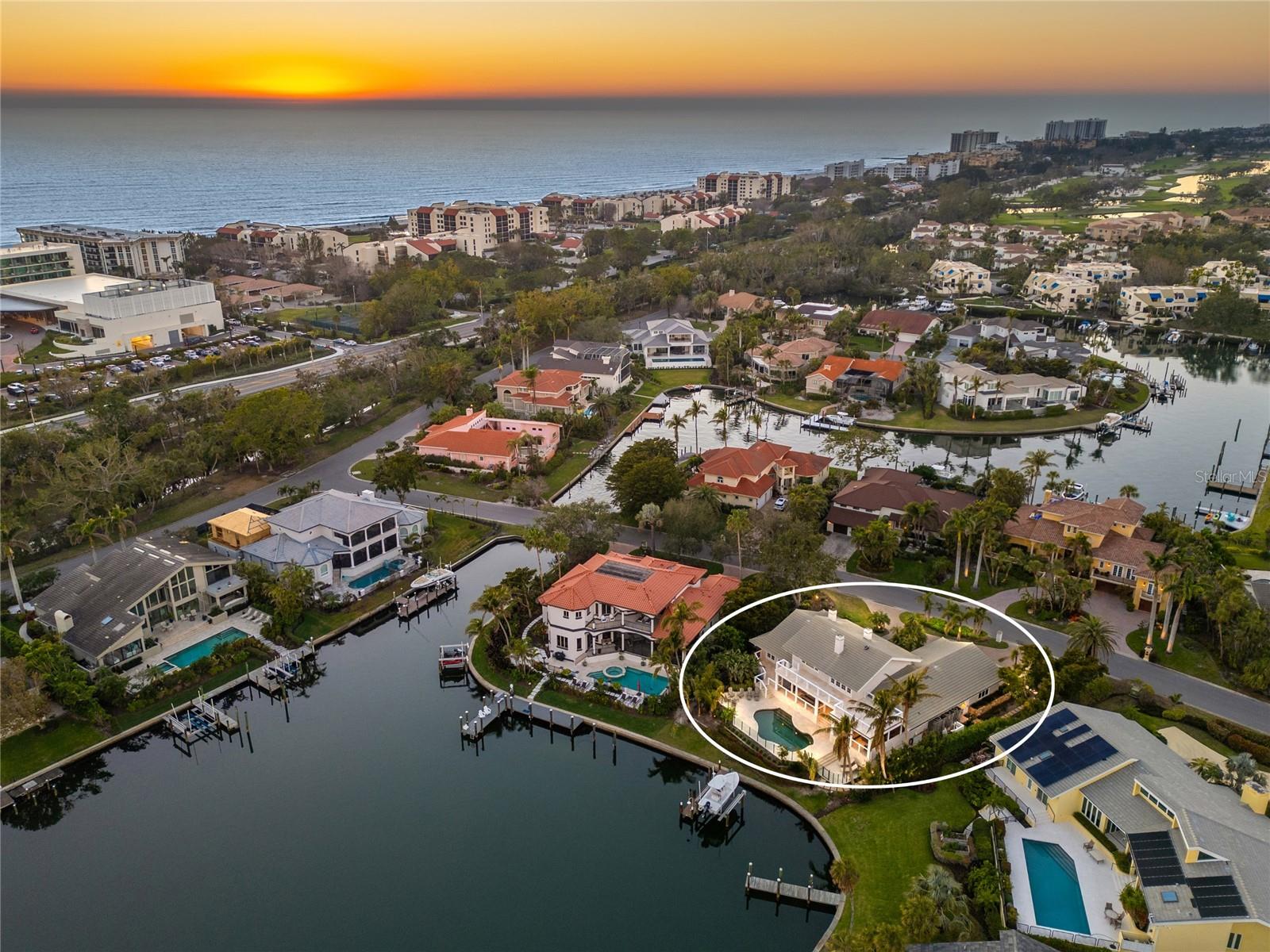 BAY ISLES - Residential