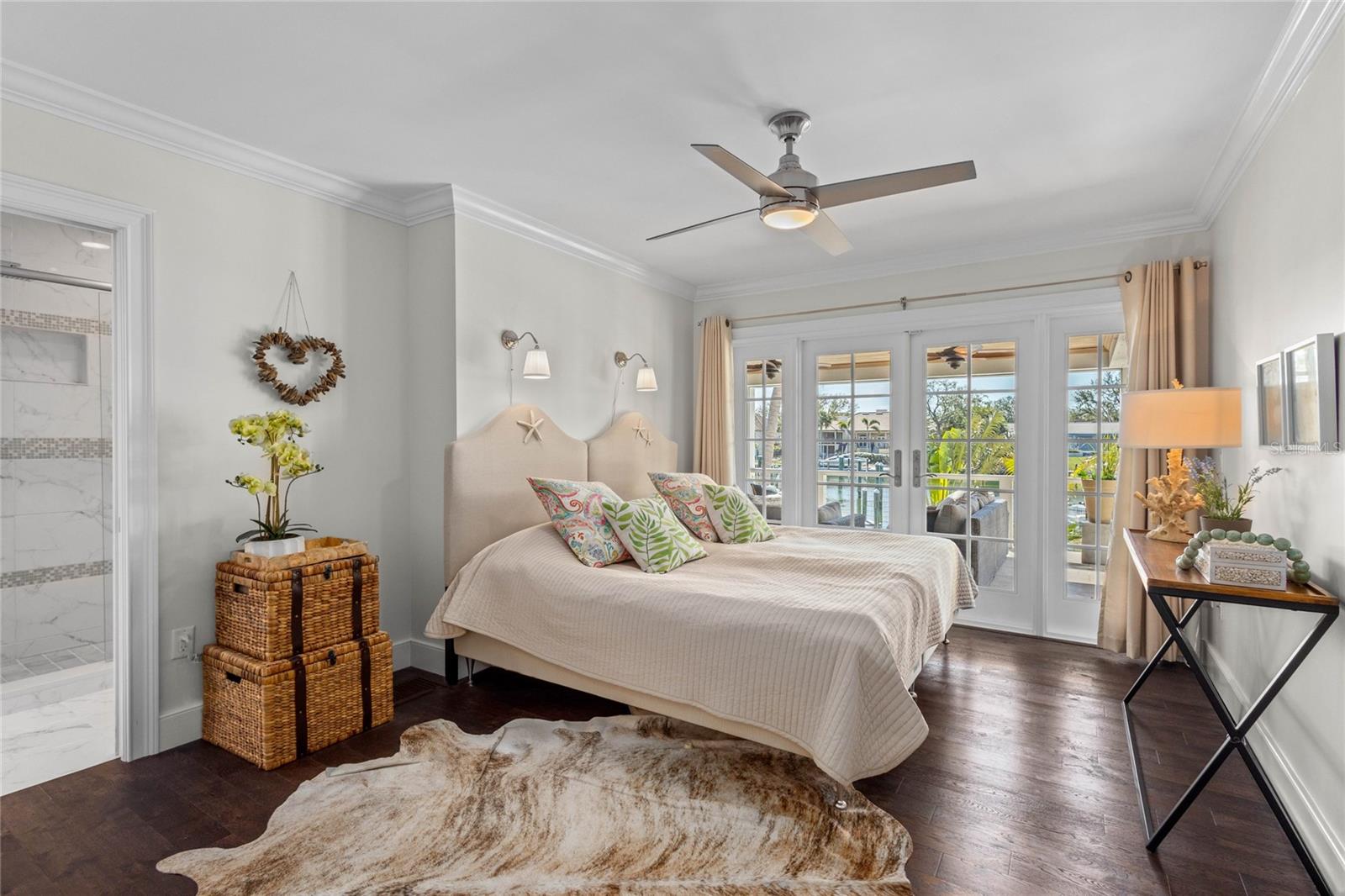 BAY ISLES - Residential