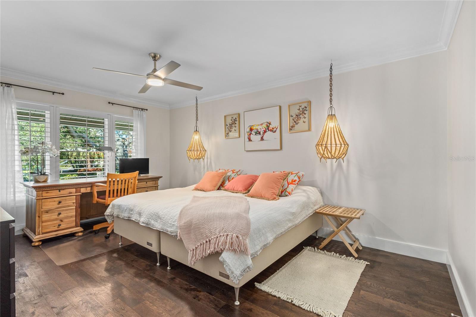 BAY ISLES - Residential