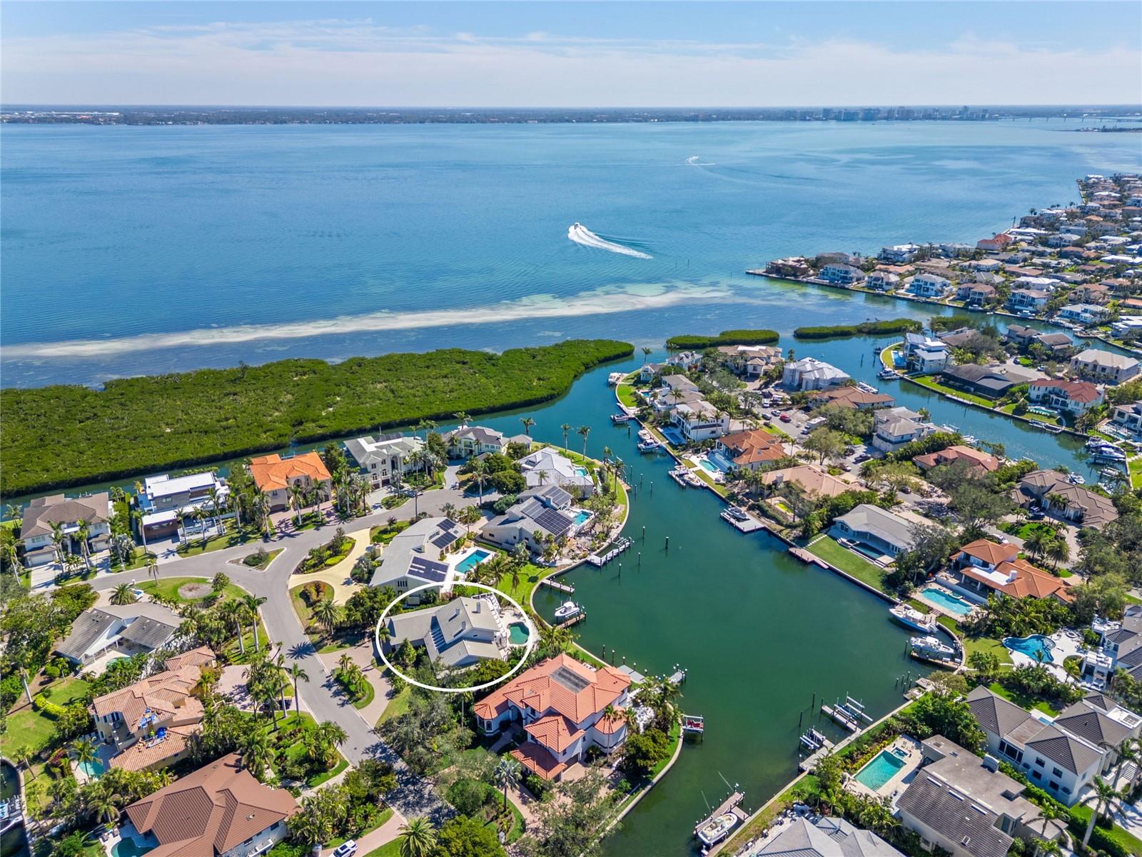 BAY ISLES - Residential