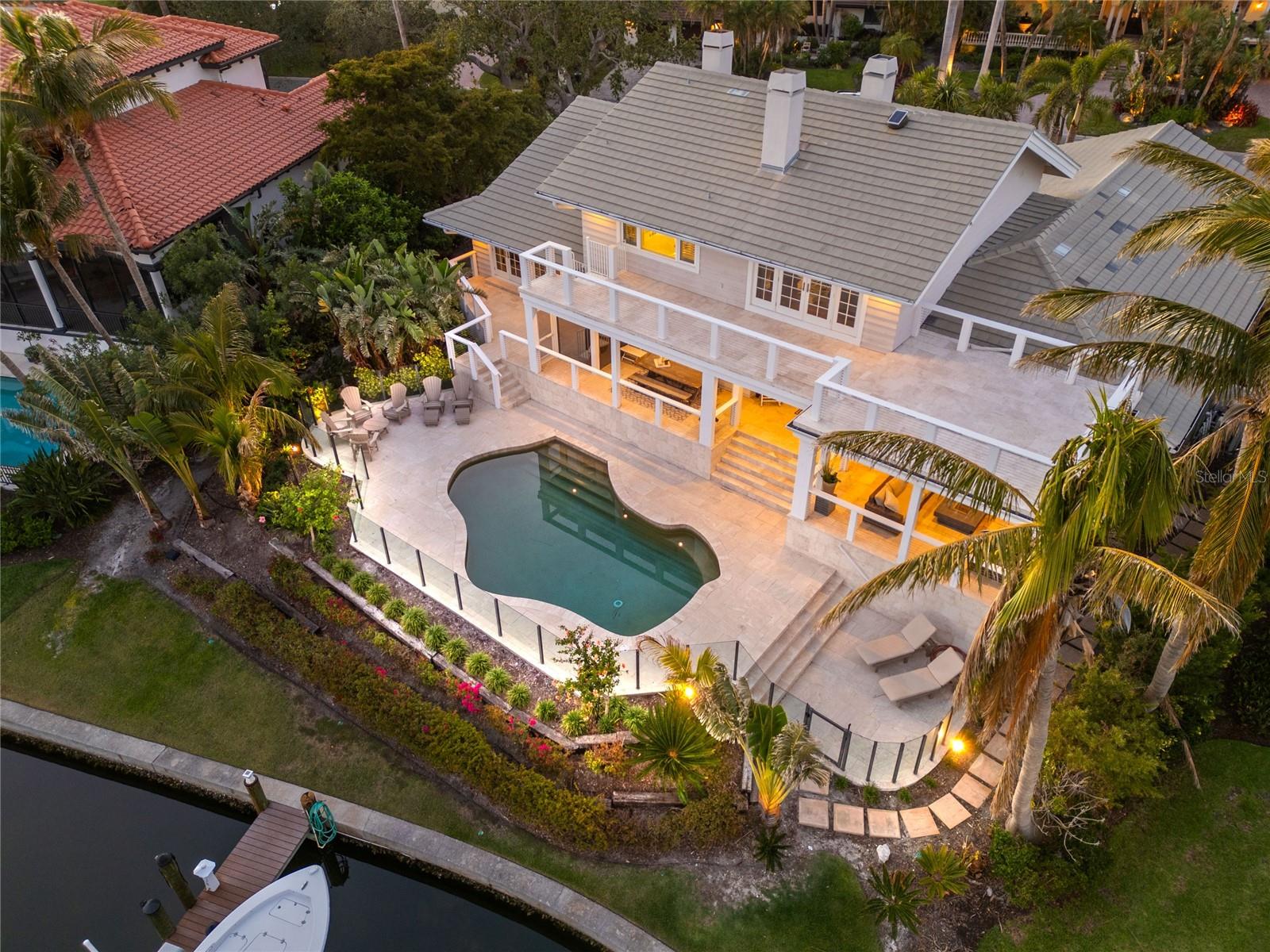 BAY ISLES - Residential