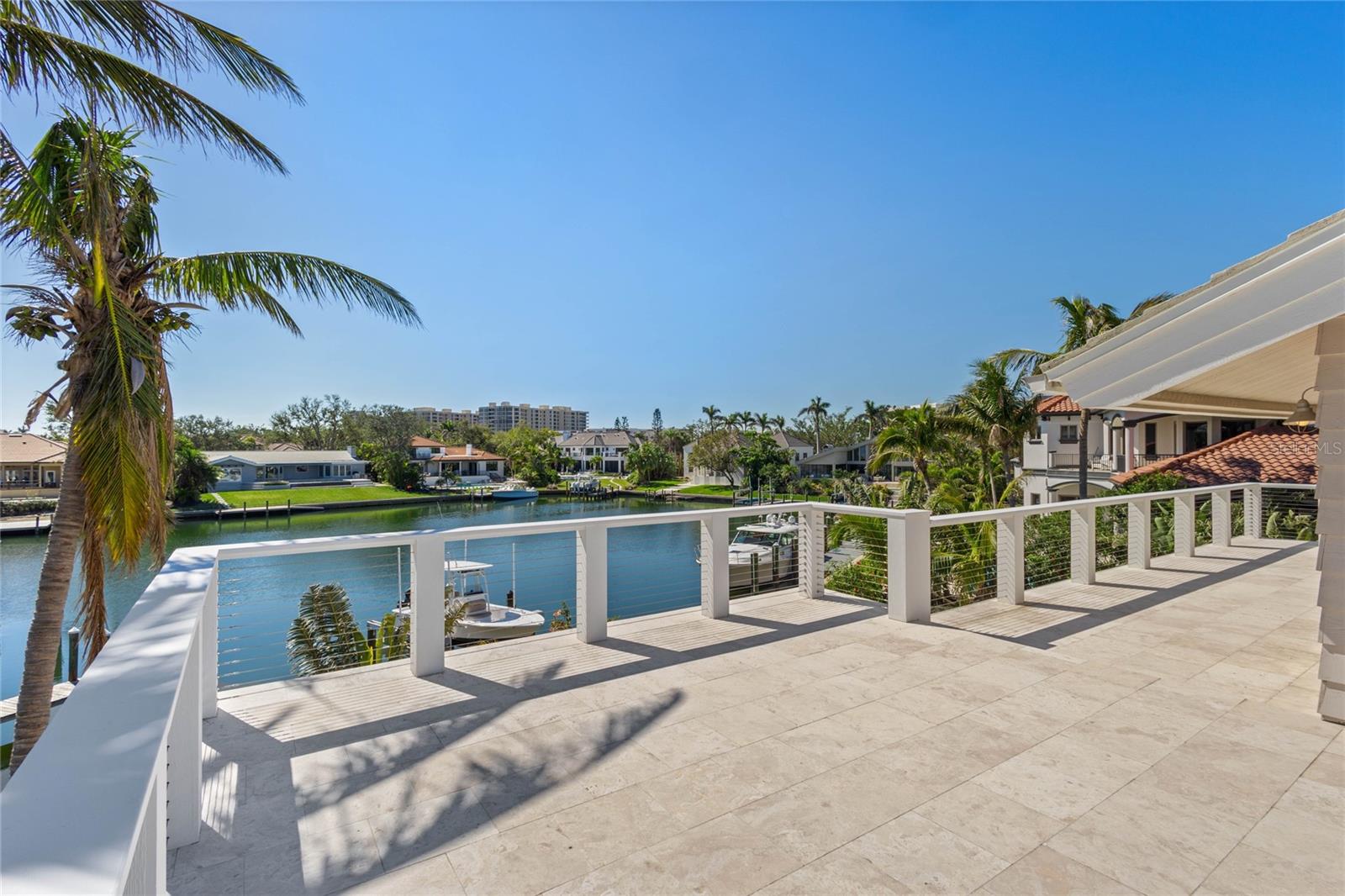 BAY ISLES - Residential