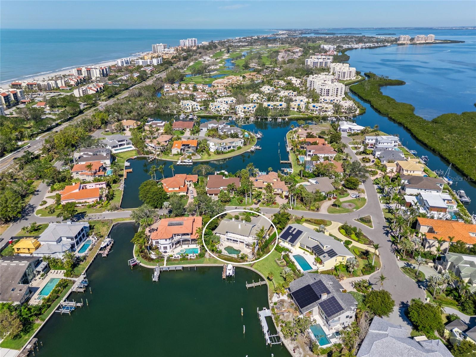 BAY ISLES - Residential