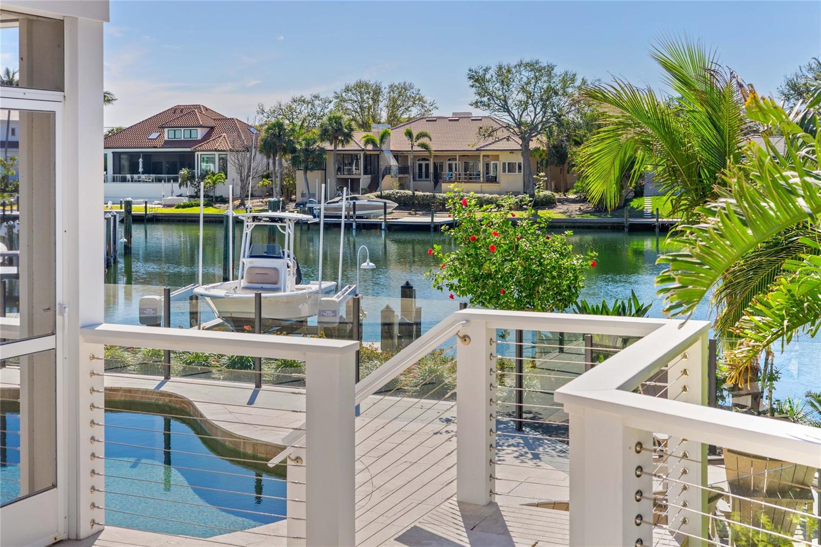 BAY ISLES - Residential