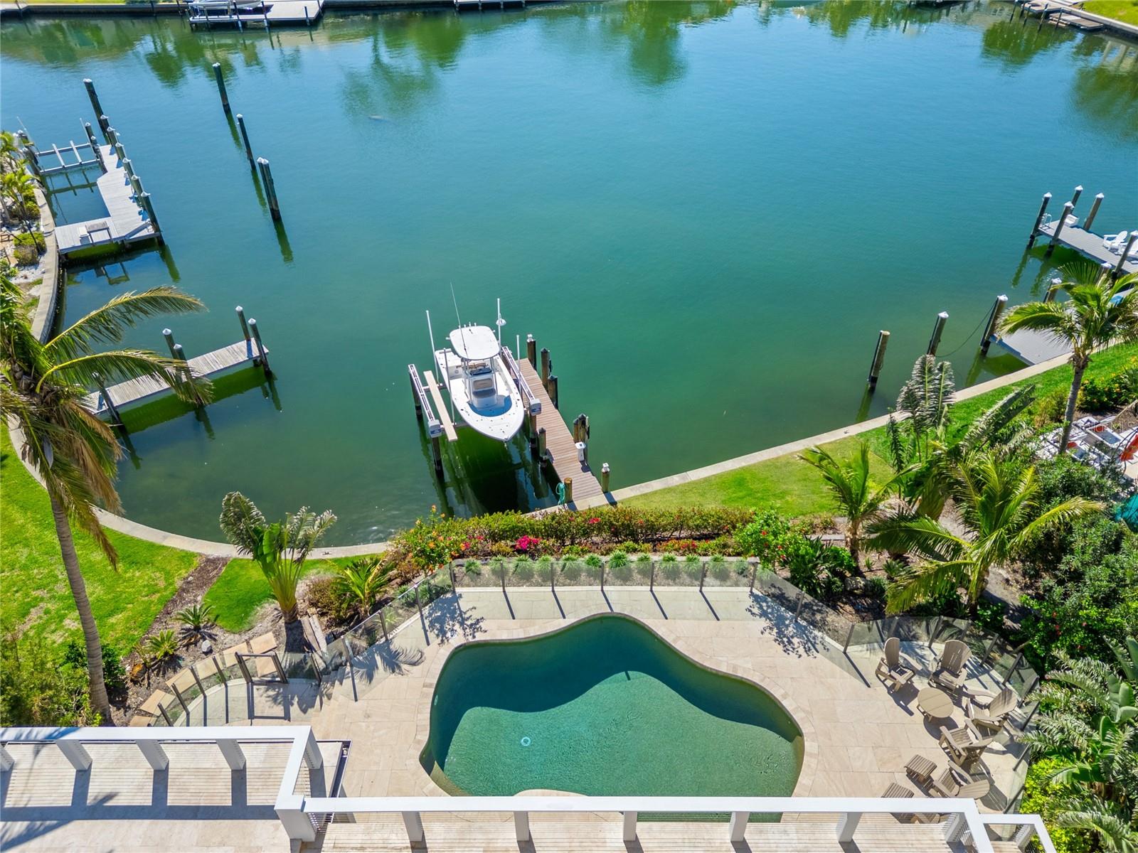 BAY ISLES - Residential