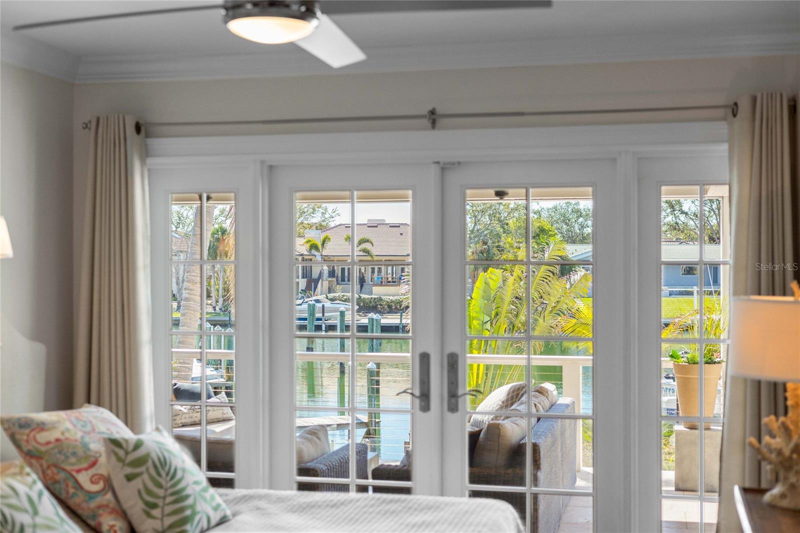 BAY ISLES - Residential
