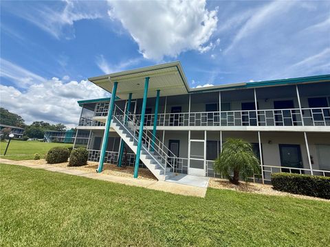 Photo of 1600 W Lake Parker Drive #A23, Lakeland, FL 33805 (MLS # G5100430)