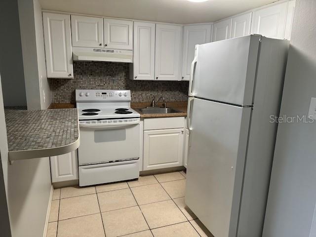 SANDY COVE - Residential Lease